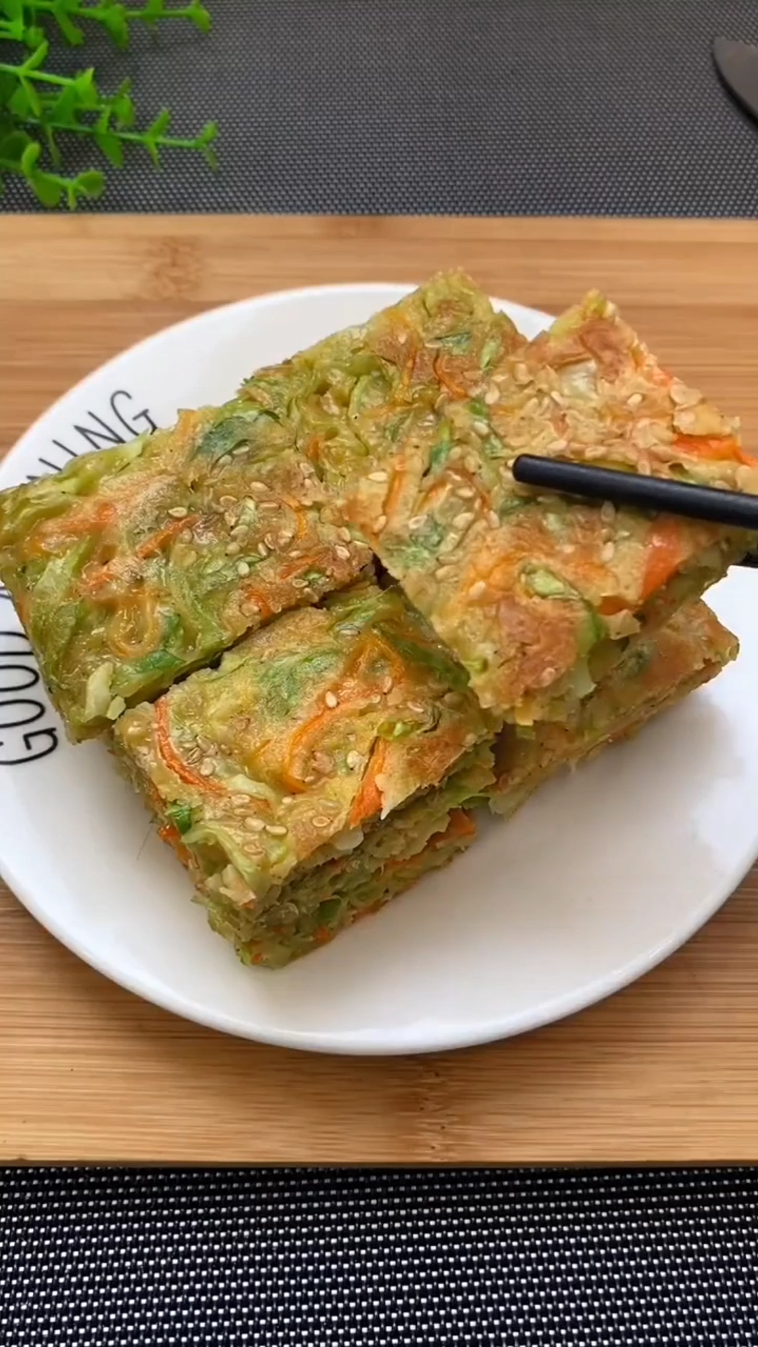 #看8菜有食欲#素菜虾皮鸡蛋饼早餐饼