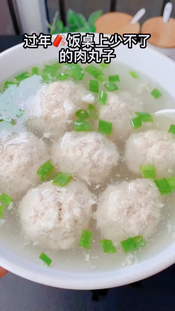 这样做出来的肉丸子才好吃又有Q弹