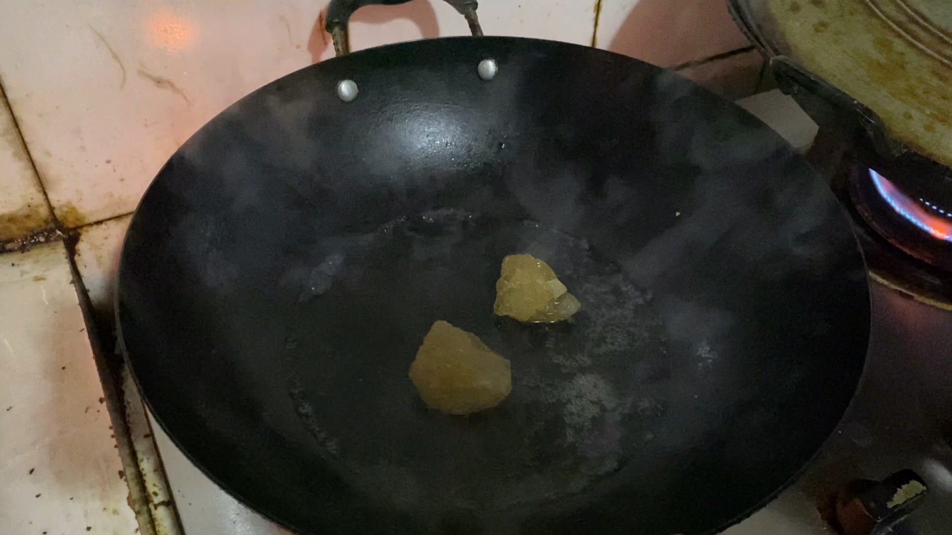 秘制鸭翅鸭爪的做法
