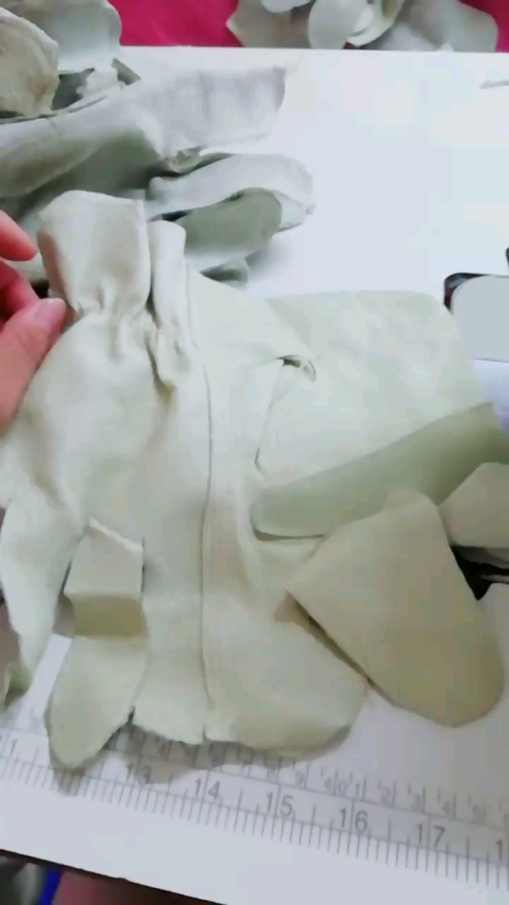 #乡村生活#给大家看看这手套是怎么做出来的