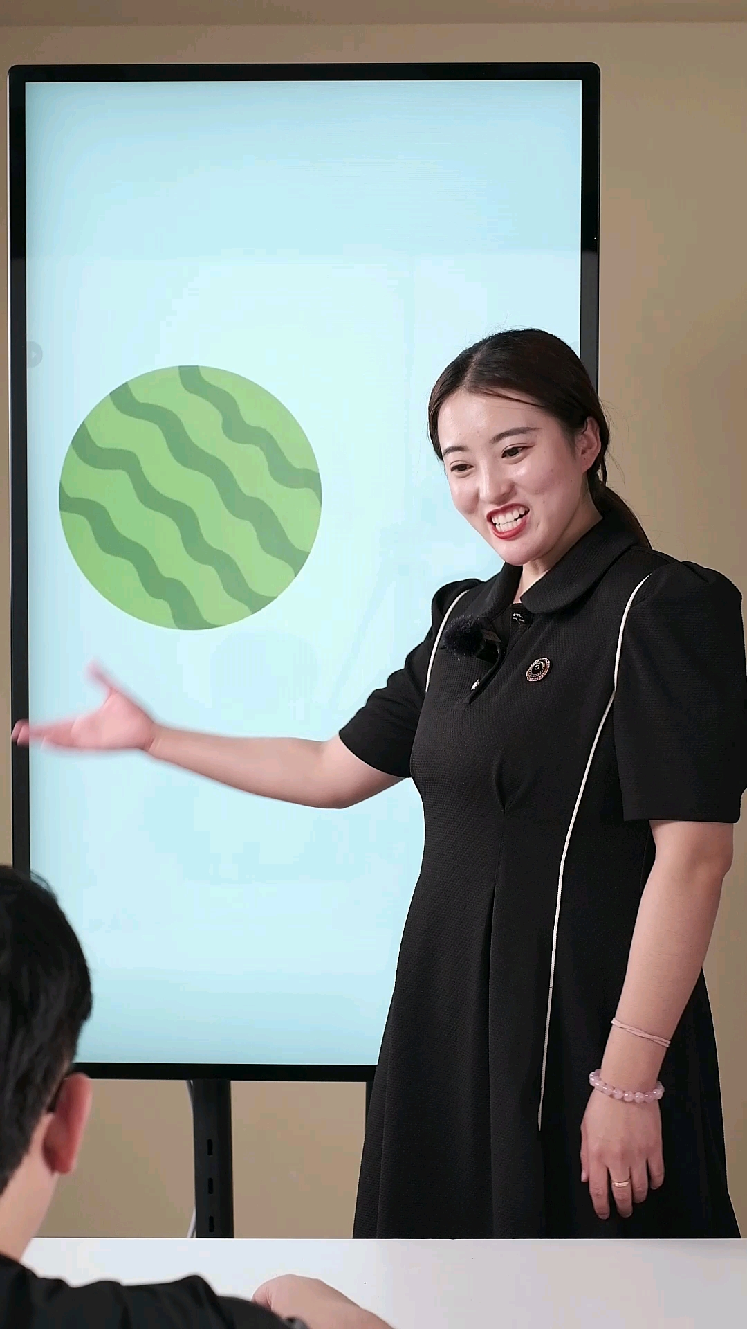 西瓜鸡的LOGO,最后你看到鸡了吗?#logo设计#平面设计#设计师#创业