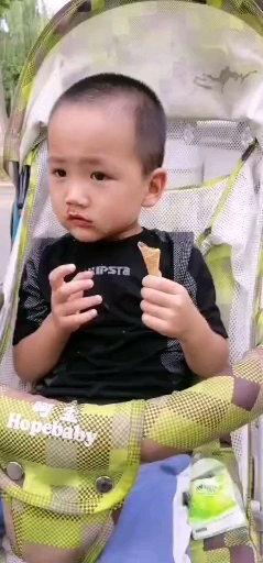 #你好秋天#冰淇淋真好吃。