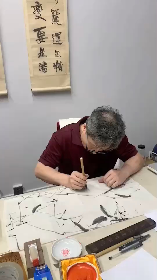 油画家冷军是中国当代超写实主义油画的领军人物。是中国当代超写实主义油画的最具代表