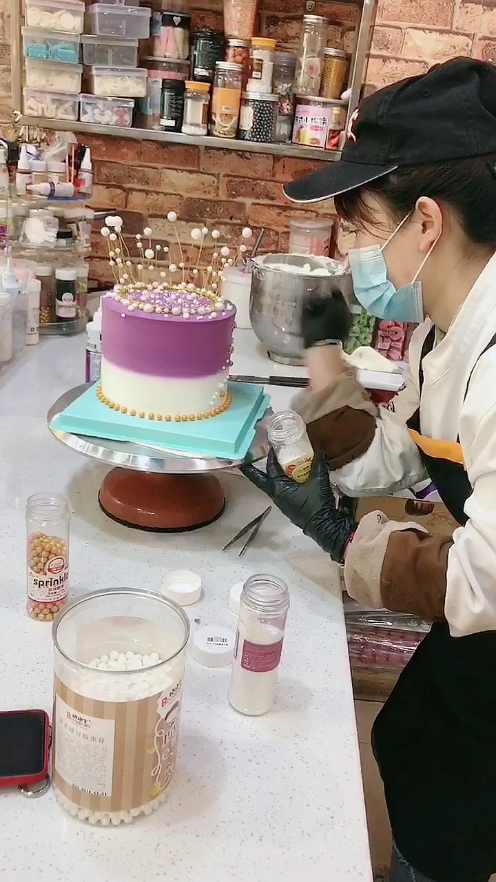 珍珠皇冠蛋糕教程心情不好的时候就少说话,多干活