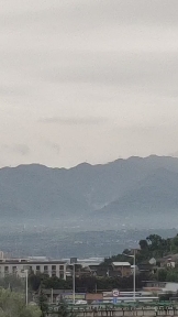 青山雾秦领的场景描写视频