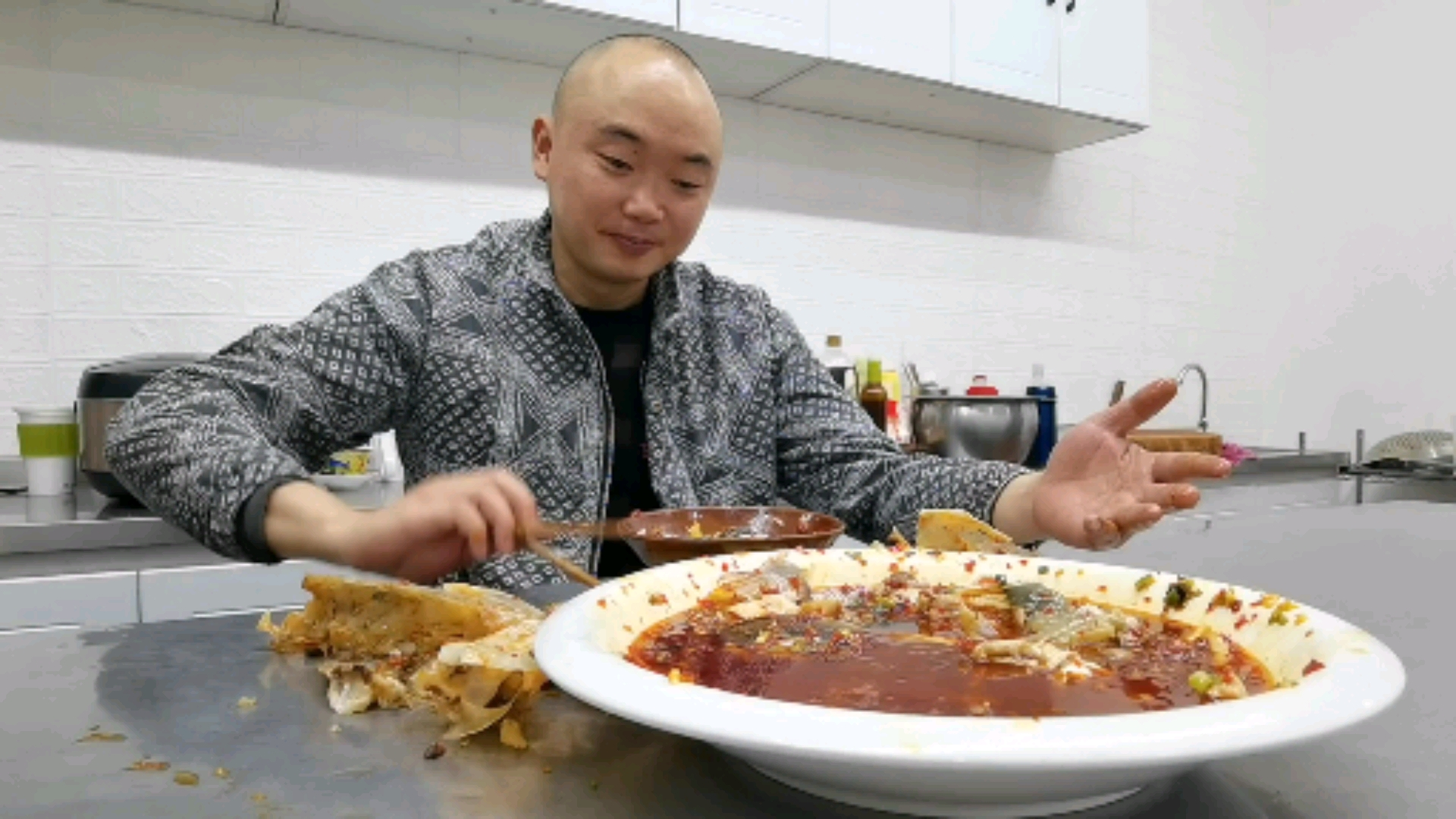 #家乡特色美食#65买了一个鱼头,湖南名菜“剁椒鱼头”鲜嫩可口,回味无穷