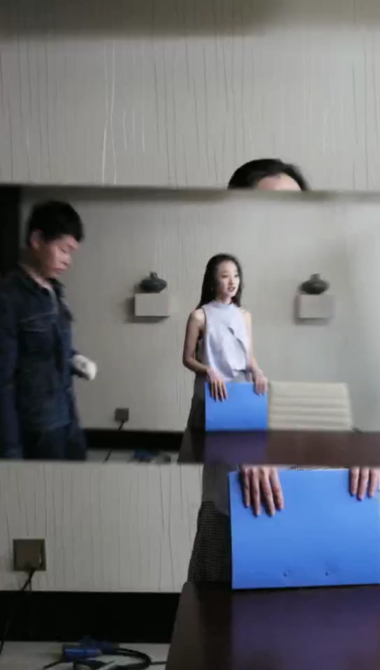 #你好,夏天#下课铃响了,去看电影《皮皮虾总裁》!8月13日上映!