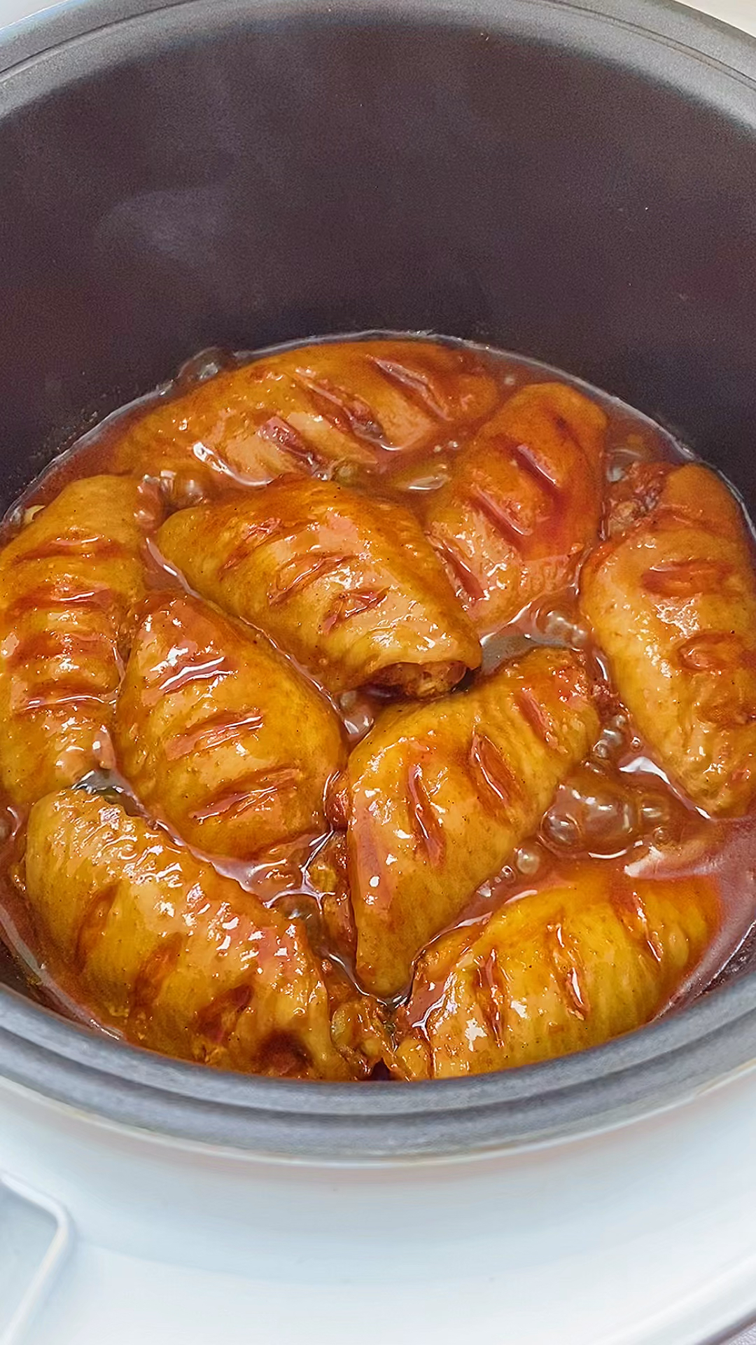 #在家做个拿手菜#用电饭锅做的奥尔良鸡翅，孩子们抢着吃