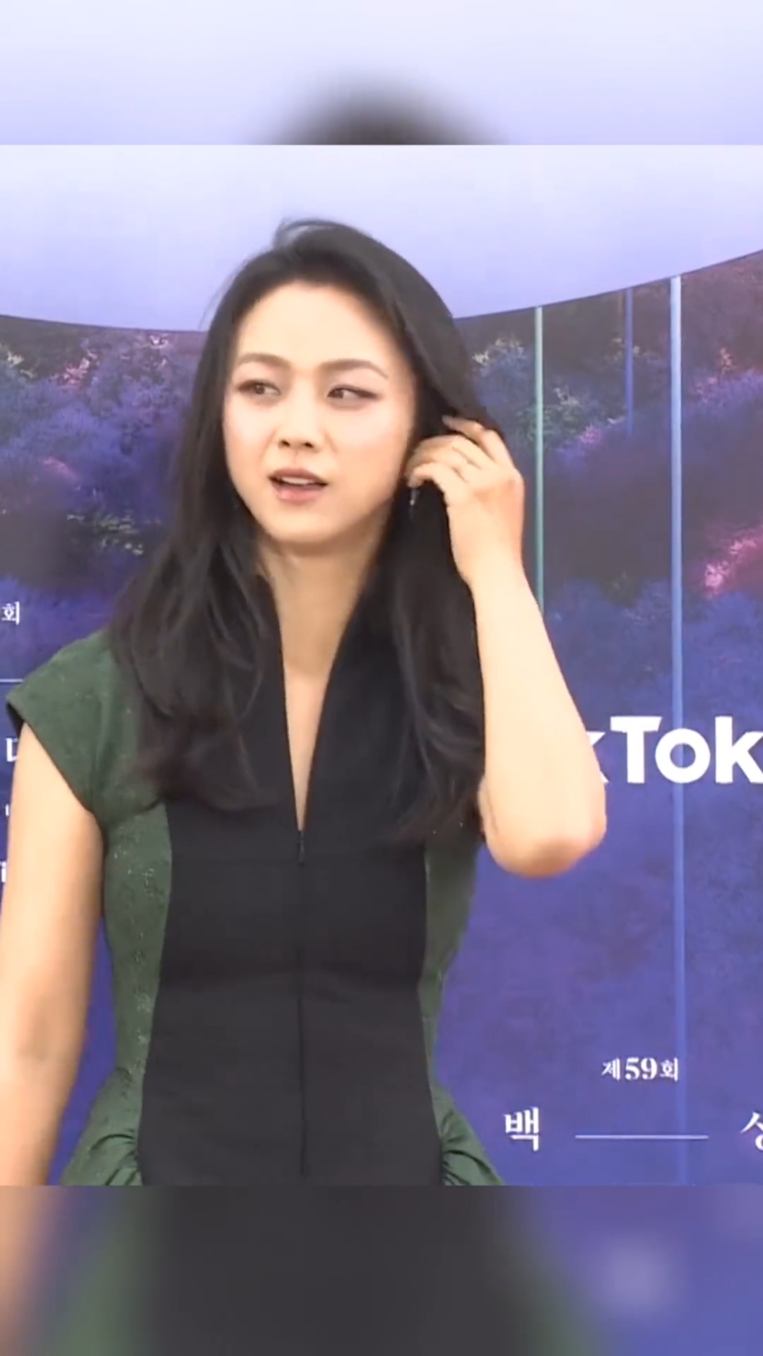 汤唯气质十足,状态很好,越来越年轻