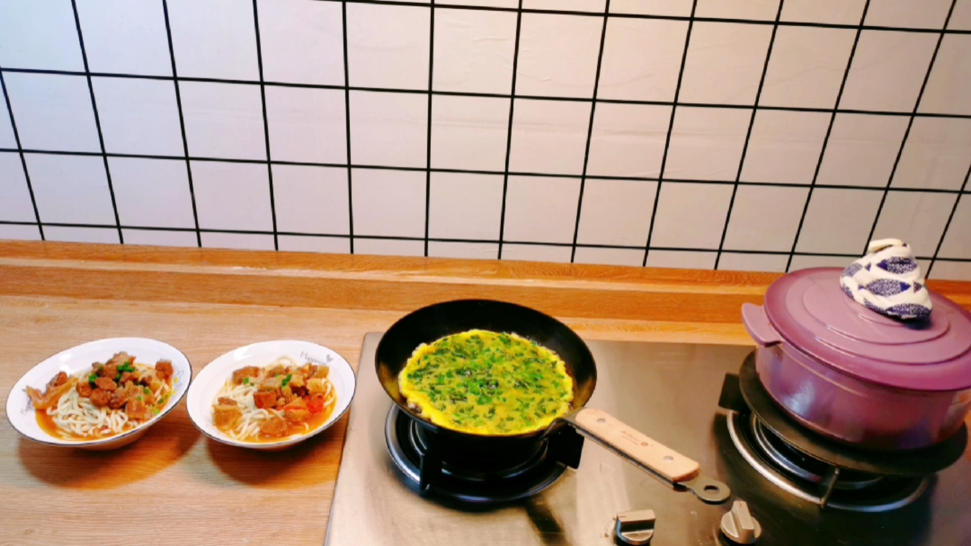 #美食#每一个清晨都需要一份爱的早餐~番茄牛肉汤面