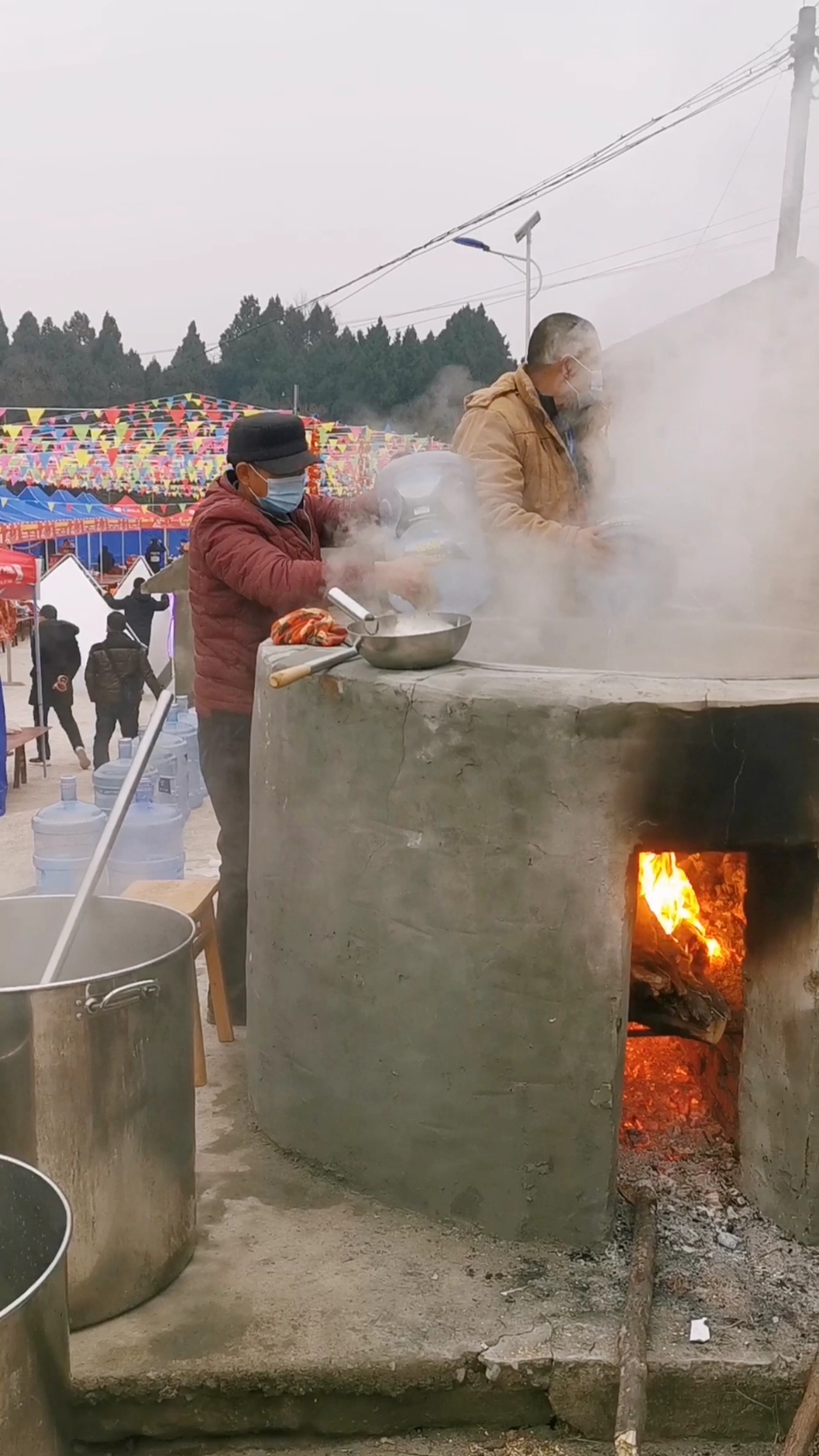 #南充#腊八节煮腊八粥。2021年南充市嘉陵区龙蟠镇好充食网络腊八节,吃腊八粥,安逸!