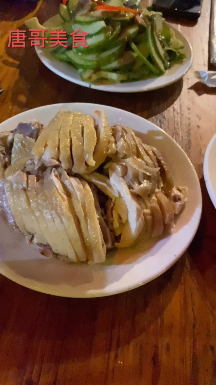 吃开封著名桶子鸡,兔三宝真得劲