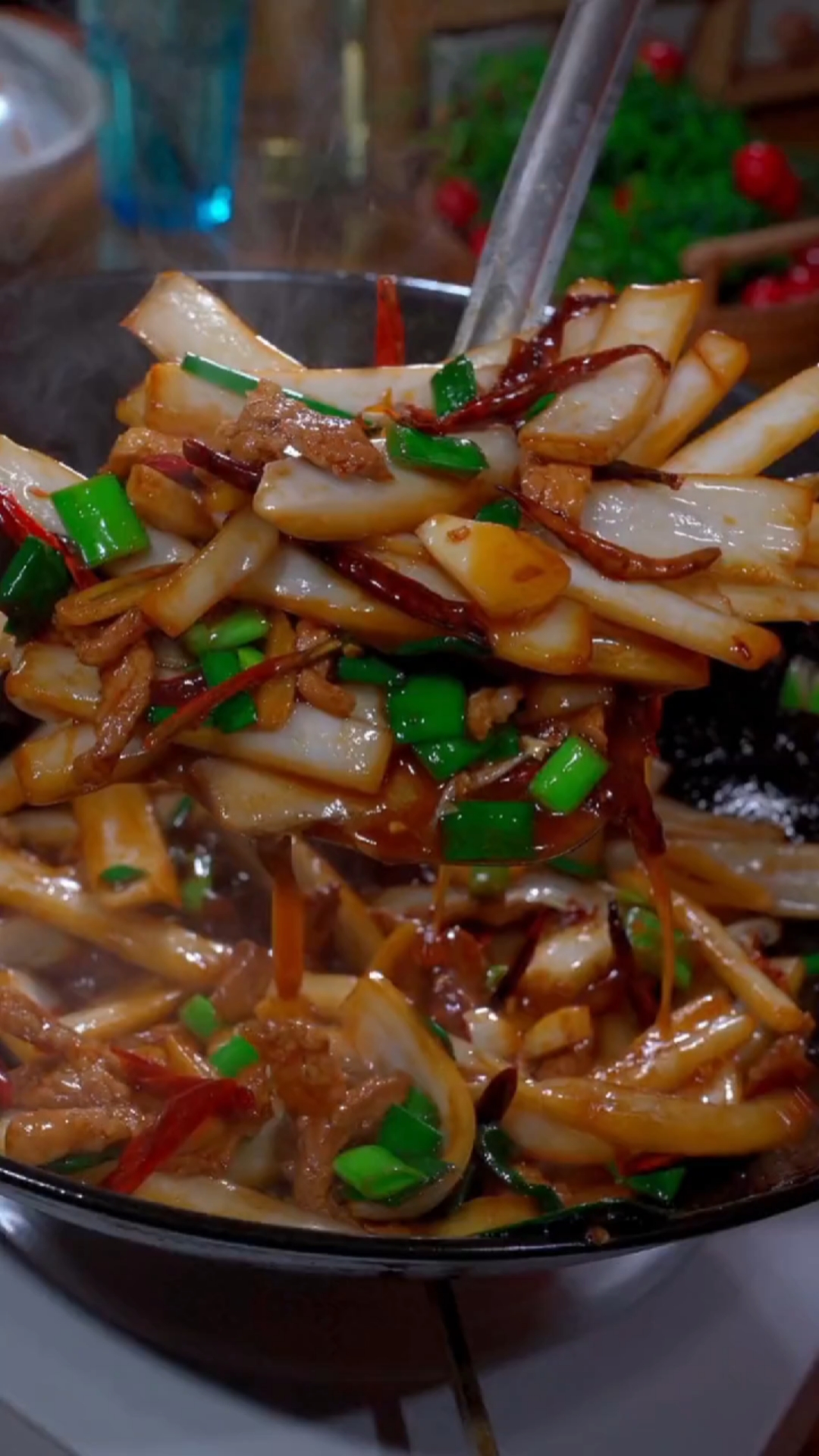 #美食#这道白菜杆子炒肉,太香太下饭了