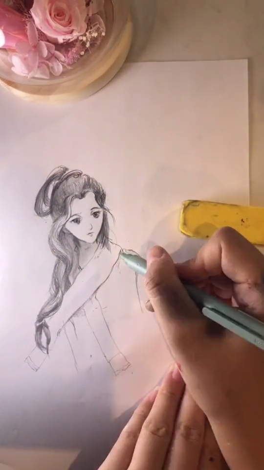 #画画原来如此简单#第一次画古风小姐姐,还是用自动铅笔