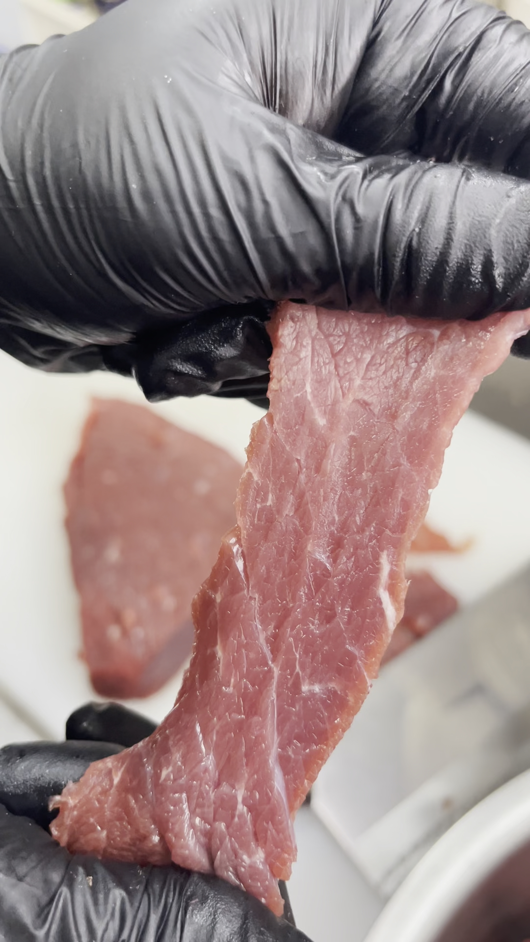 #人间美味是火锅#40秒教大家在火锅店吃的牛肉怎么切的