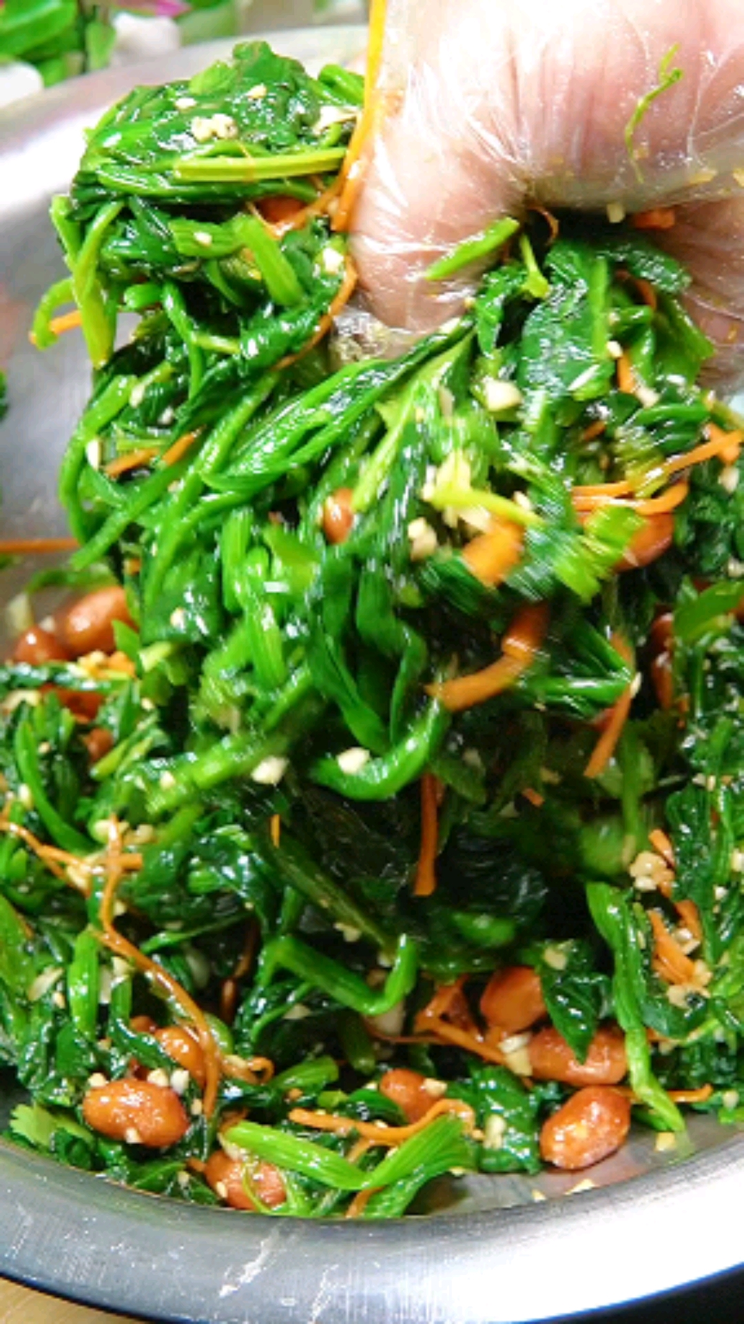 #美食看中国#老醋菠菜花生米