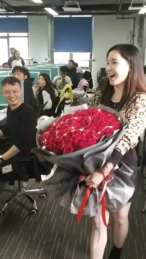 #生日蛋糕#讲解10层蛋糕,组装和运输。网友说,谁送一个这么大蛋糕给我,也不至于单身了