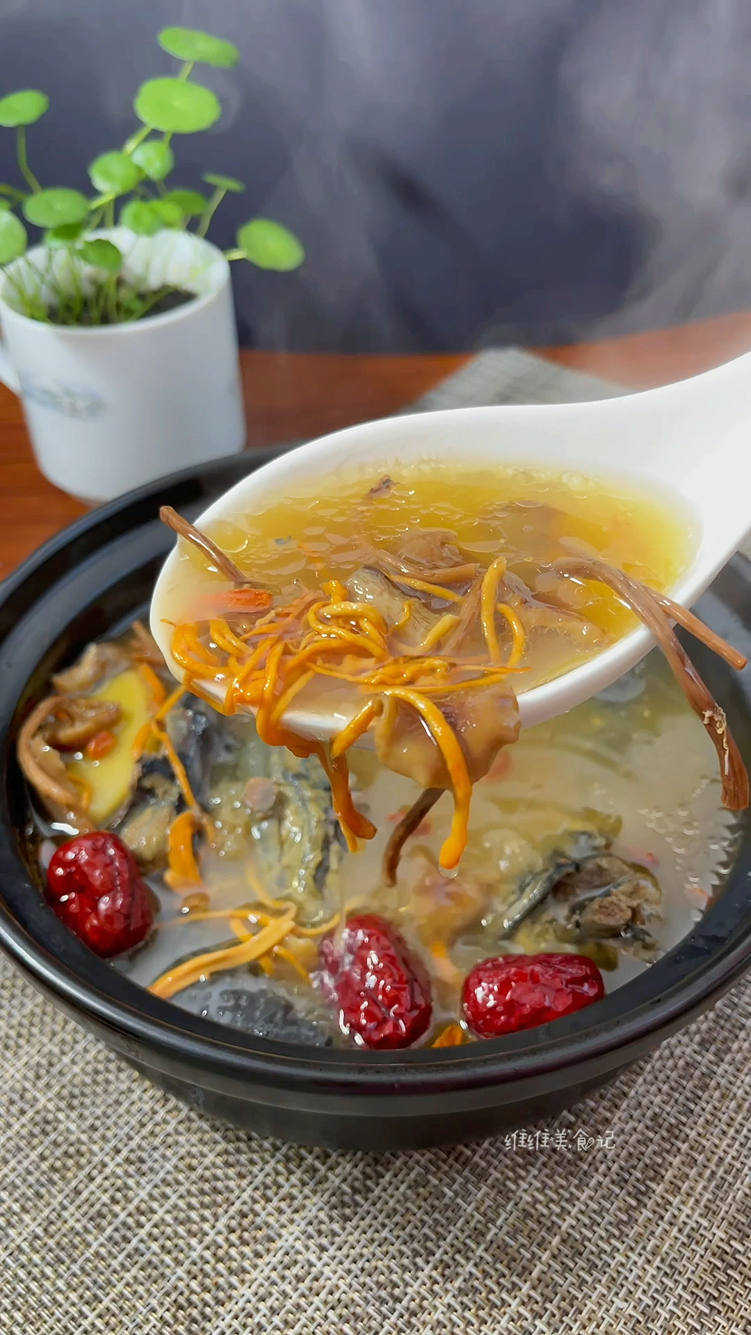 #美食#天气转凉,一定要学会这个汤喝了暖心又暖胃