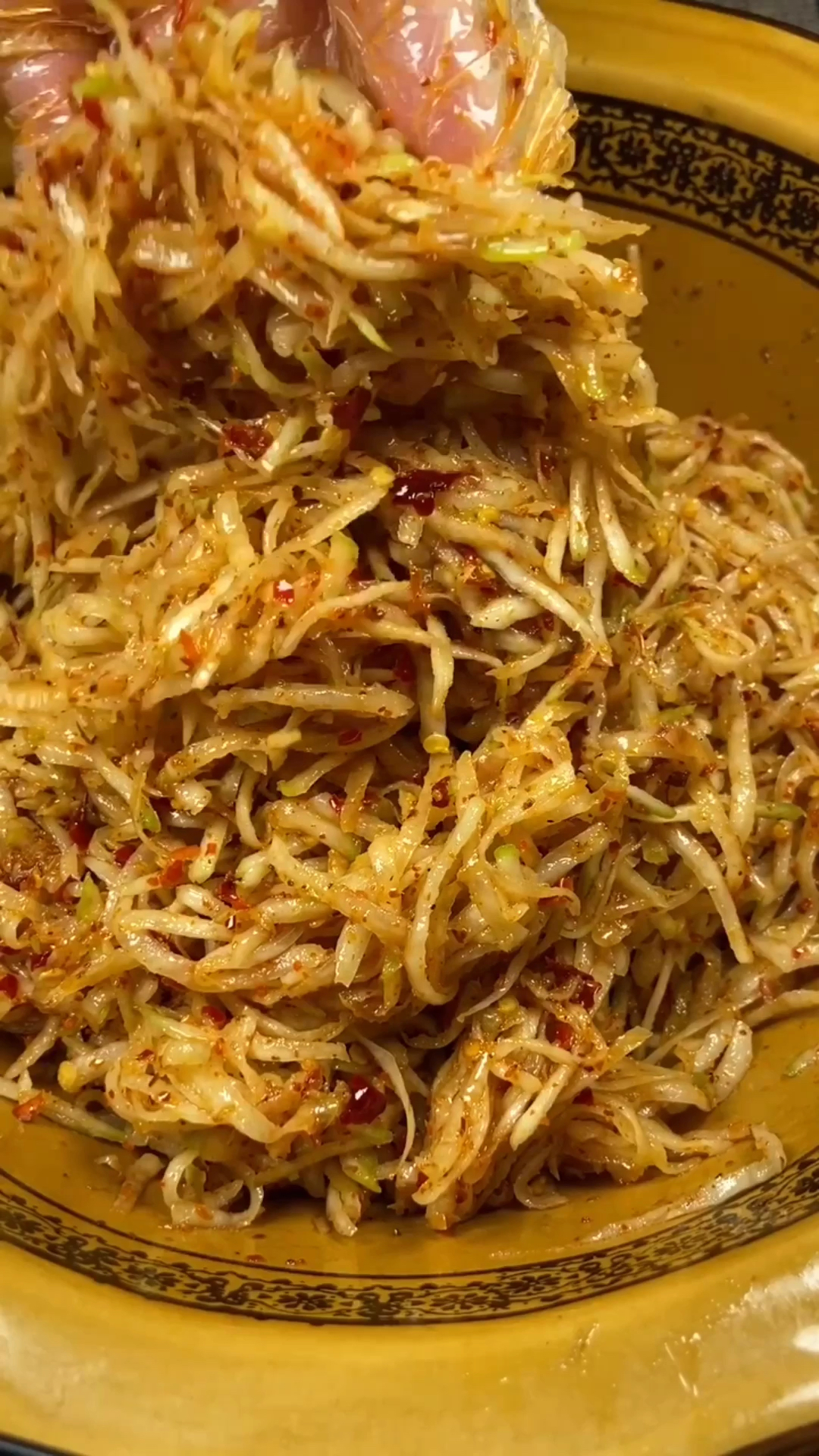 #家乡特色美食#每年都会做的芥菜丝咸菜,做法简单,味道浓郁,家人都爱吃
