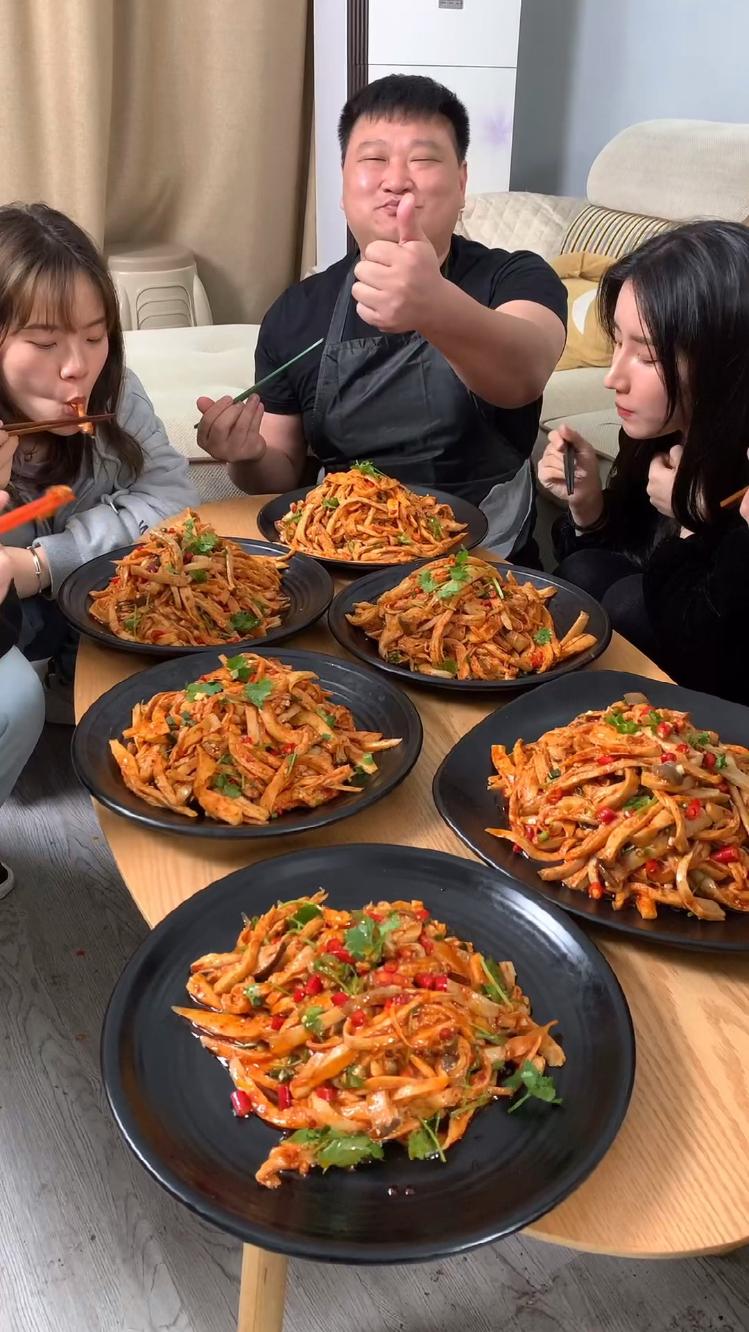 比肉还好吃的家庭版红油杏鲍菇做法,感谢朋友们的支持!