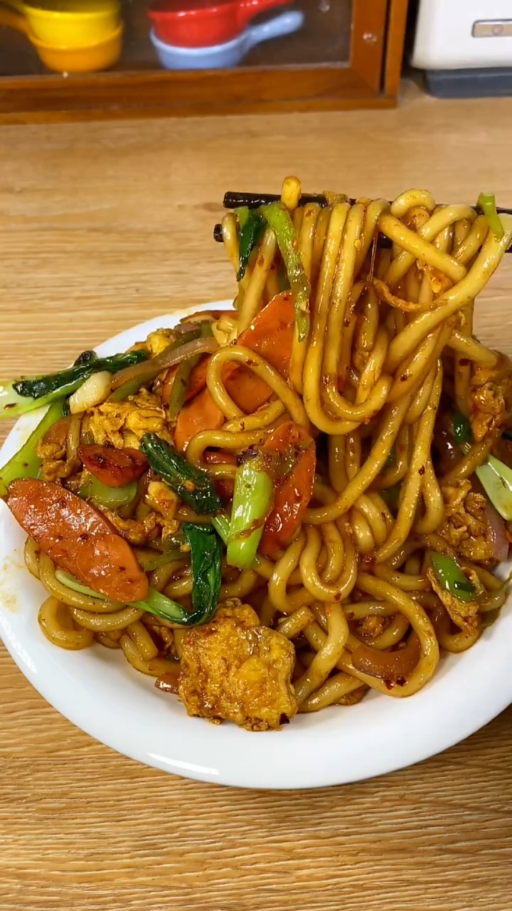 你知道炒土豆粉怎么做好吃吗?不会我教你,再也不用出去买了