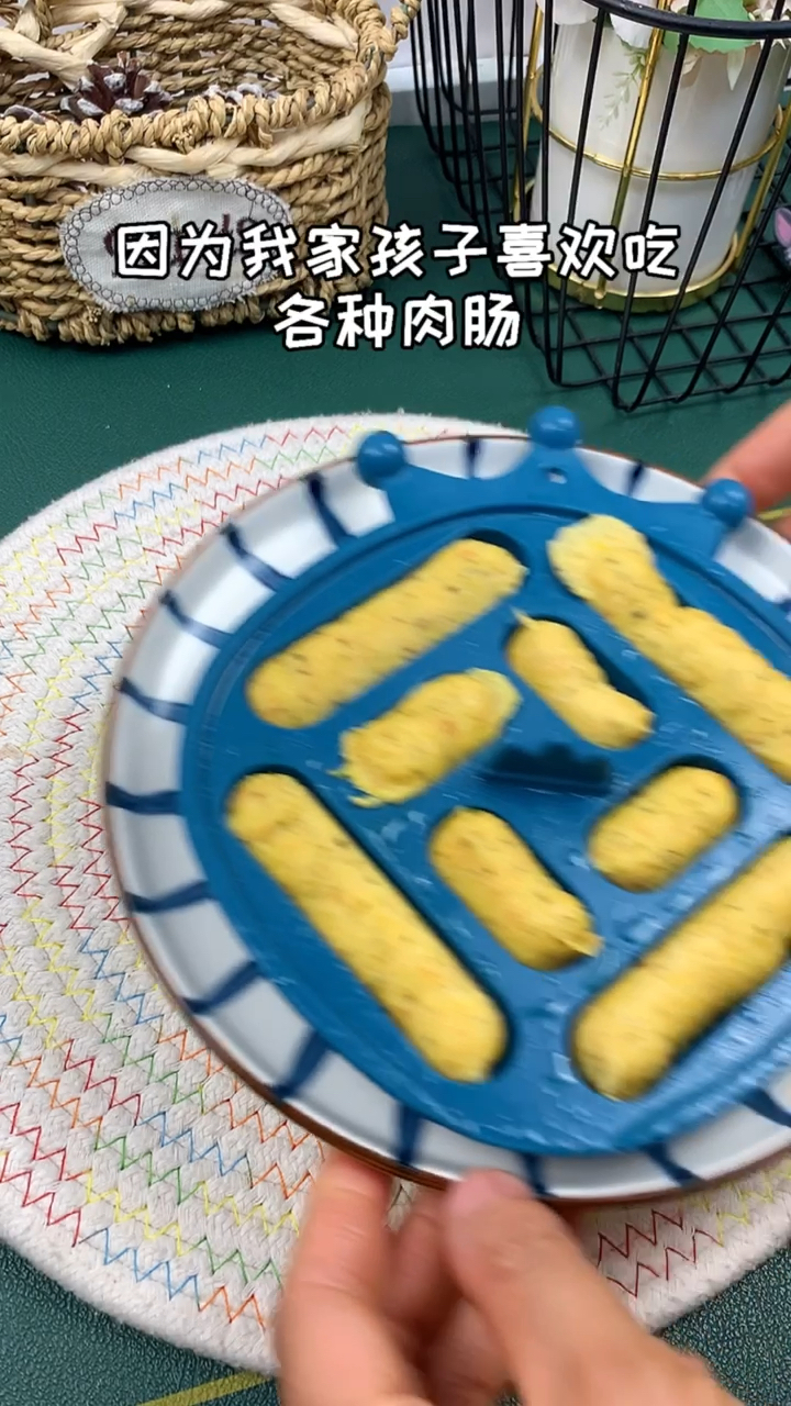 #在家做个拿手菜#今天给孩子做的鸡肉玉米肠,一定要给宝宝试试,这款鸡肉肠甜甜的玉米味道简直