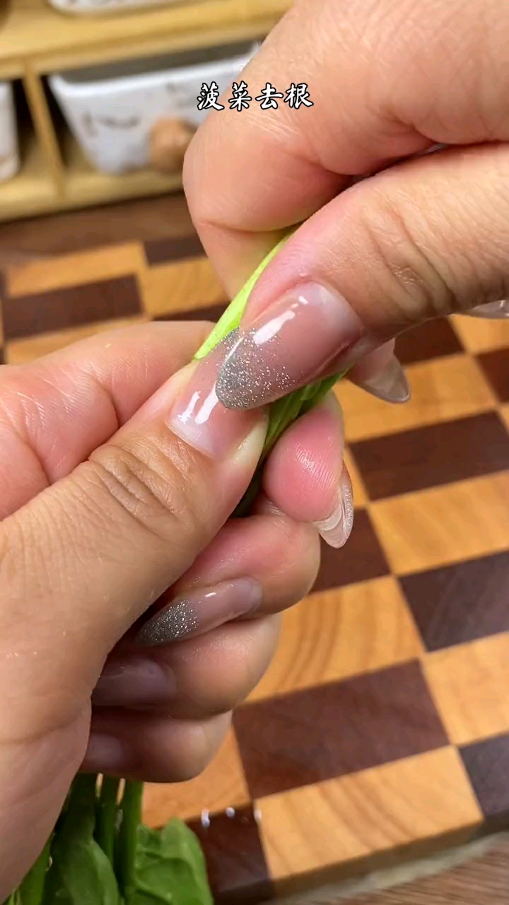 菠菜鸡蛋卷