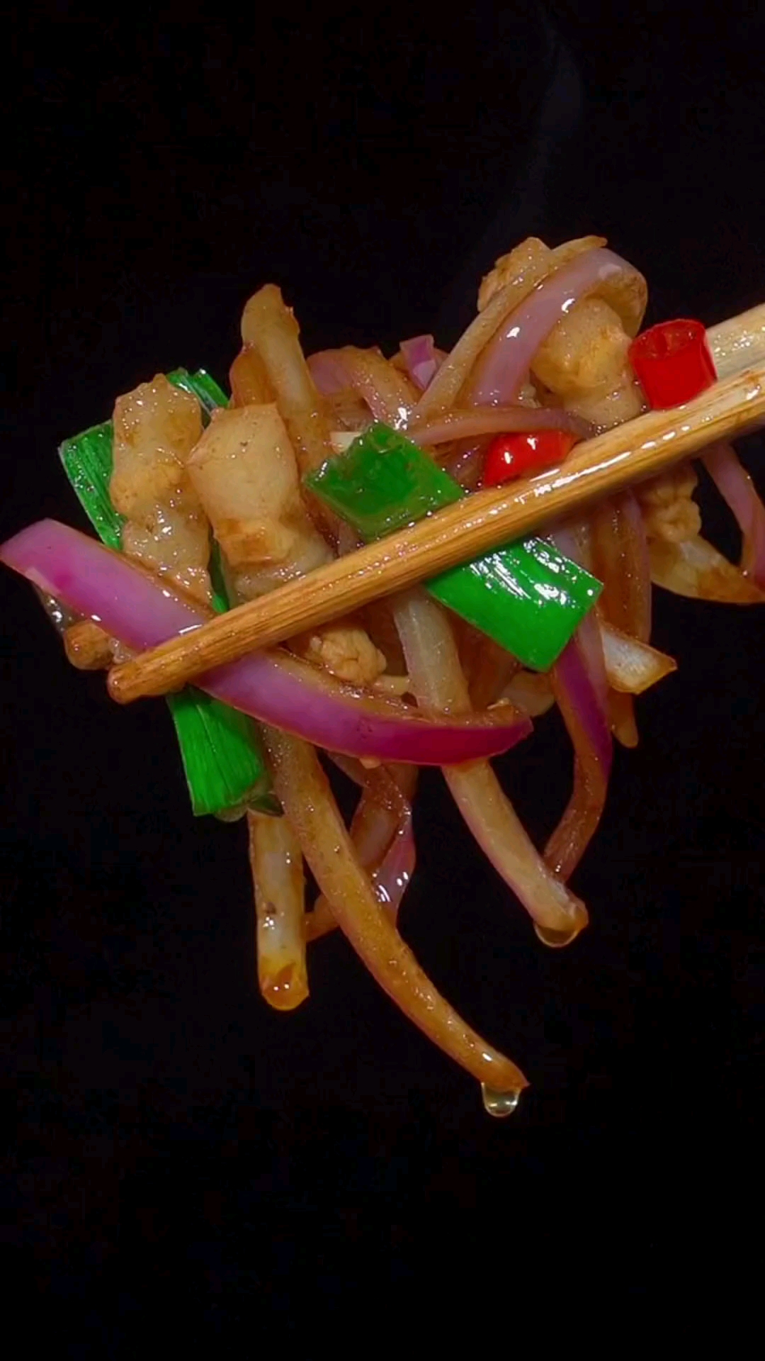 #美食#洋葱炒肉的家常做法,香辣开胃太下饭了