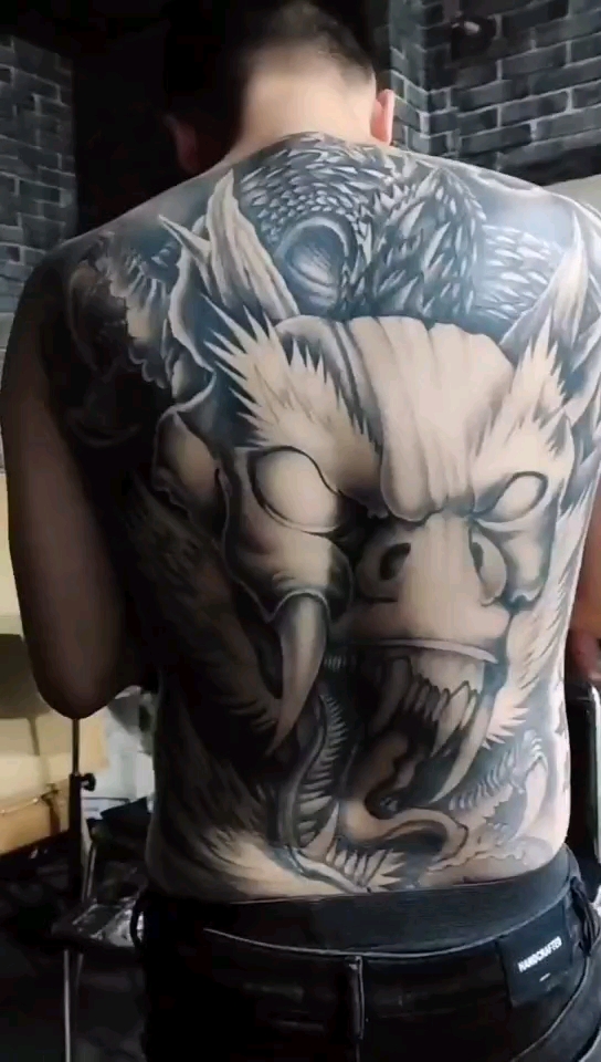 #纹身#比较凶的大龙头