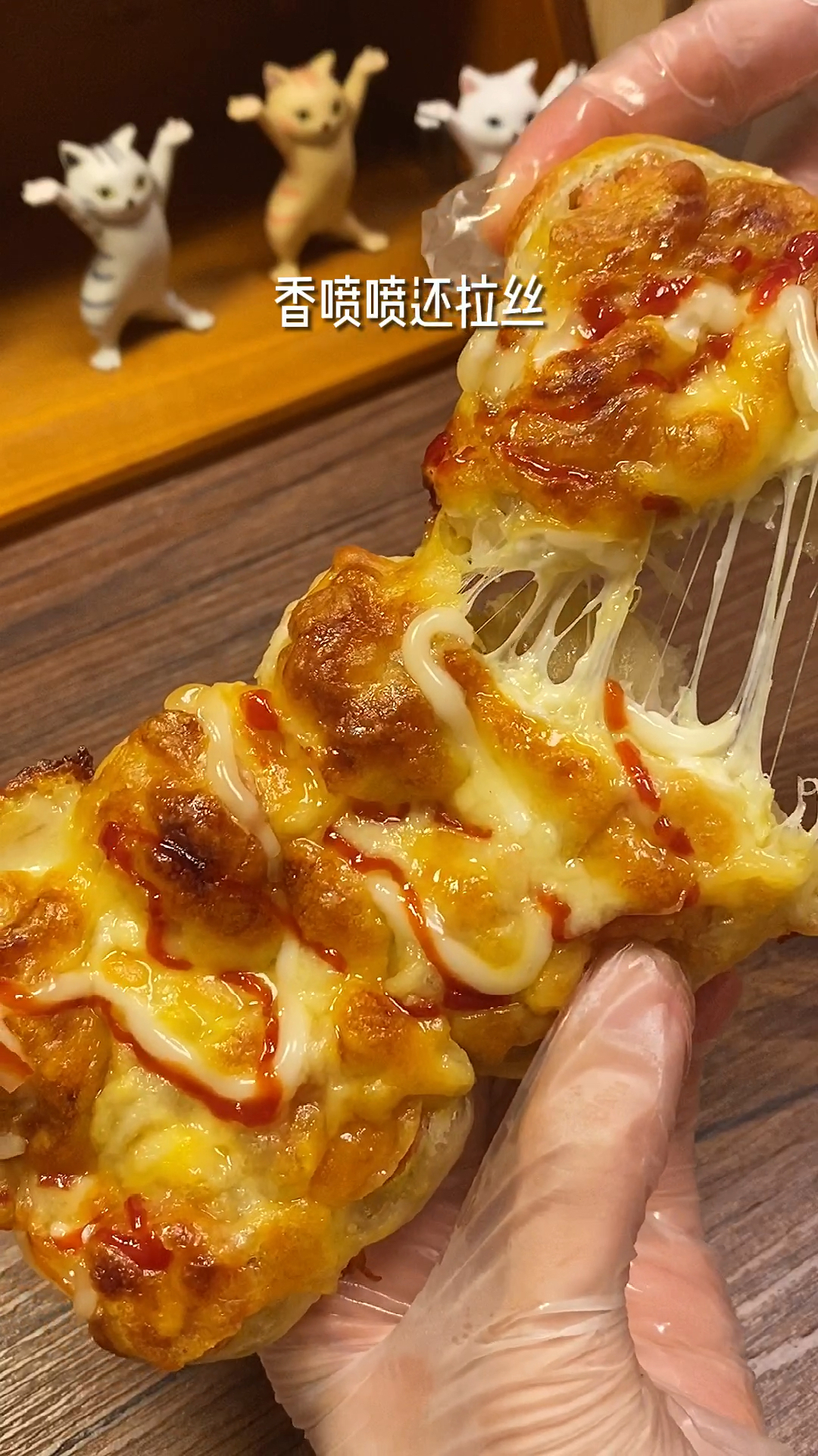 手抓饼配芝士火腿,咸香酥脆还拉丝,味道绝了!
