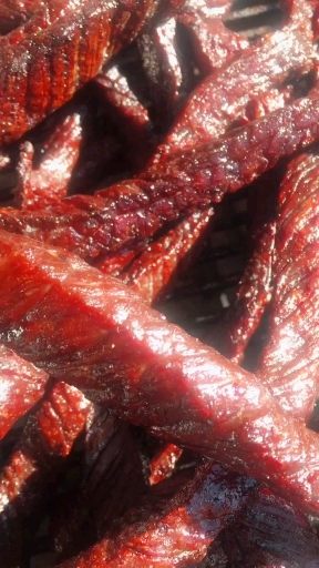 #内蒙古牛肉干#我可爱的家乡,有最美的草原和最好吃的牛肉干～来自内蒙的姑娘