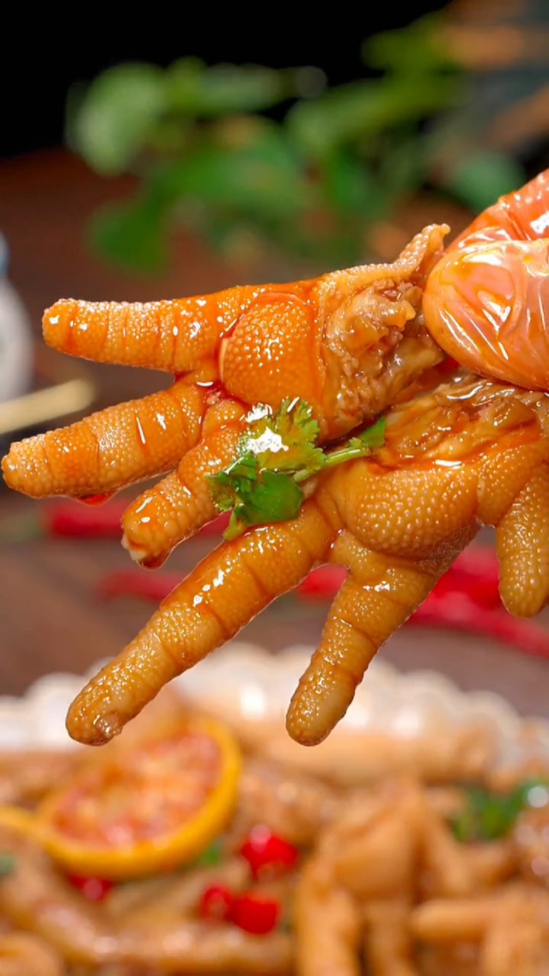 #美食#年夜饭餐桌上做上一道这样的酸辣鸡爪,比大鱼大肉都好吃