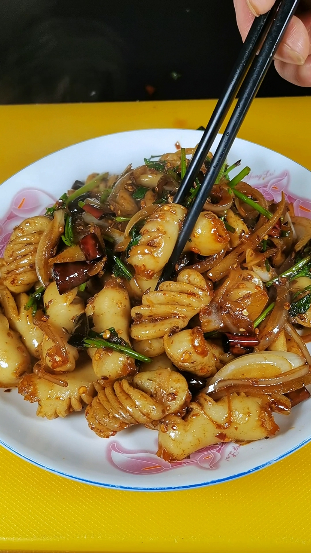 #秀出你的拿手菜#目鱼肠这样做,家里人都爱吃…