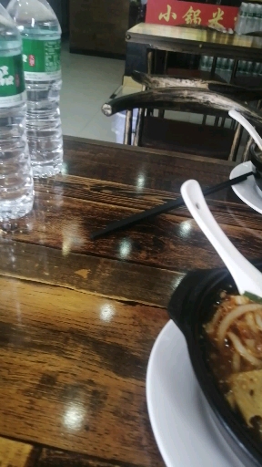 云南砂锅米线!