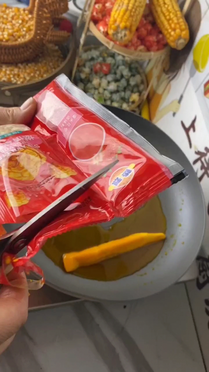 草莓爆米花