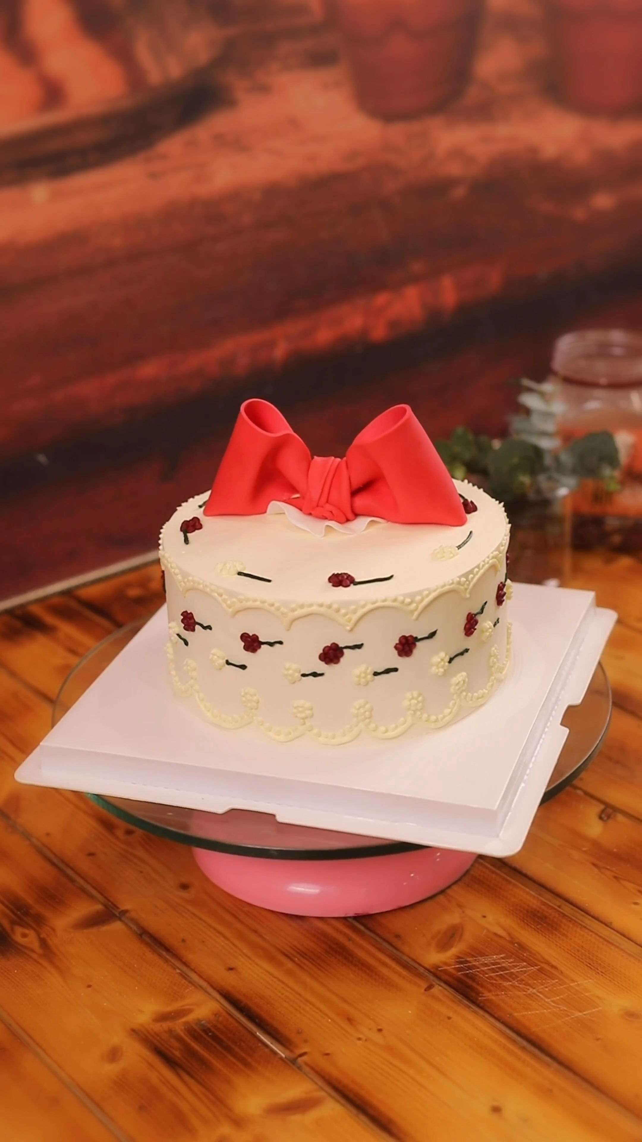 #蛋糕#蝴蝶结蛋糕裱花制作流程来啦～