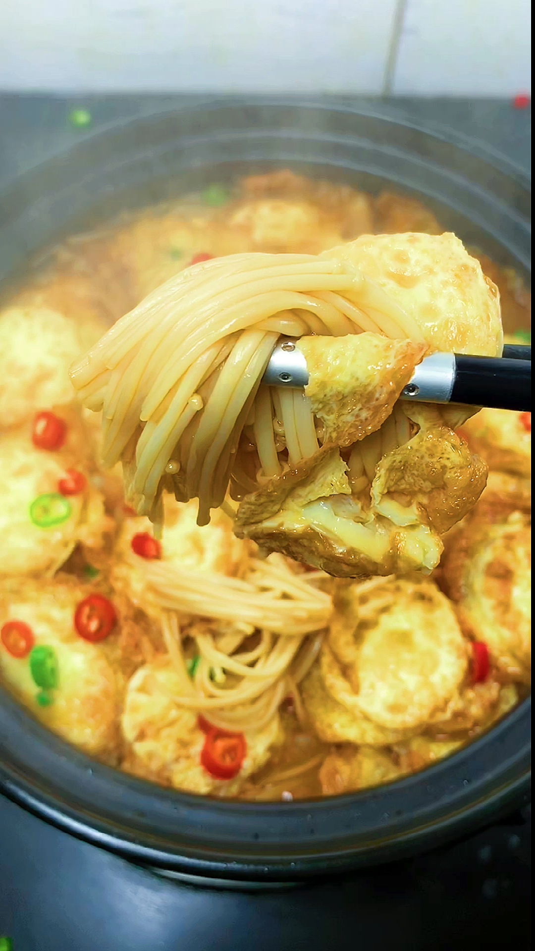 #家常美食#金针菇日本豆腐煲,炒鸡下饭...