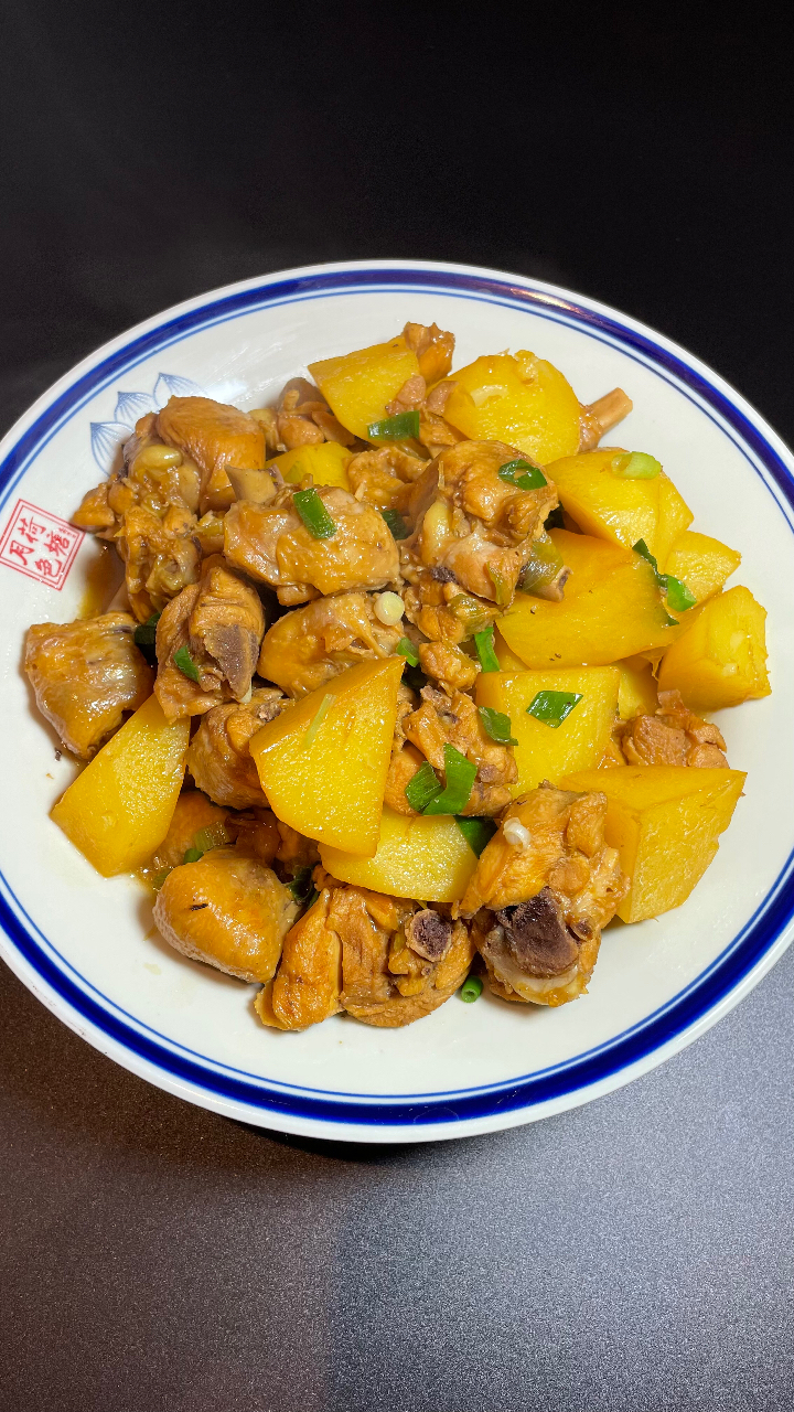 #美食日记#土豆炖鸡腿做法