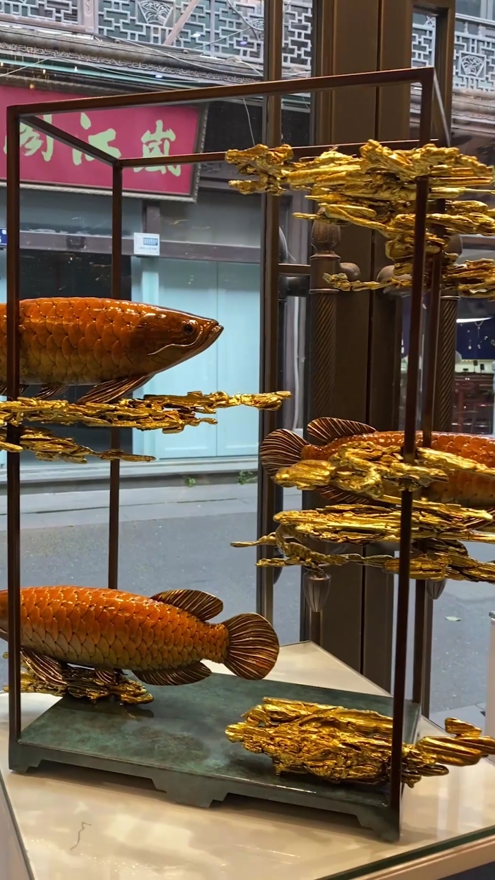 #我要上热门#看到一条金龙鱼来了一点点灵感，画了一个灵魂草稿，做成了实物，取什么名好呢？
