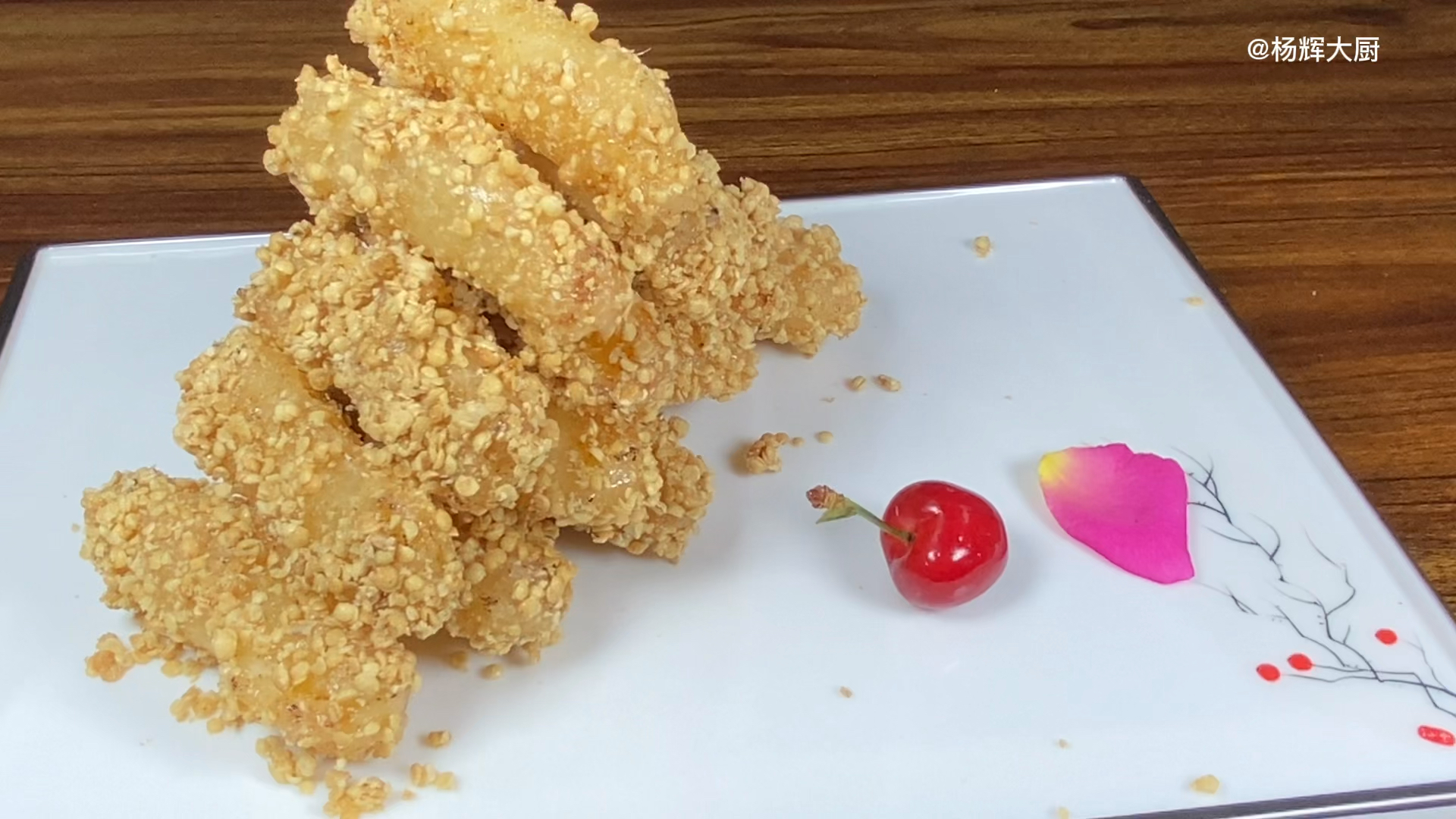 #我家的菜谱#大厨做了一道《燕麦菠萝酥》孩子们超爱吃,看看是怎么做的。