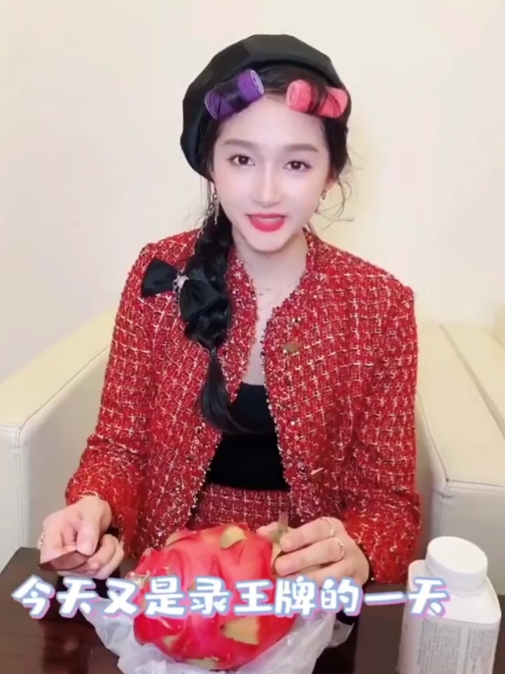 关晓彤又来安利减脂餐啦!