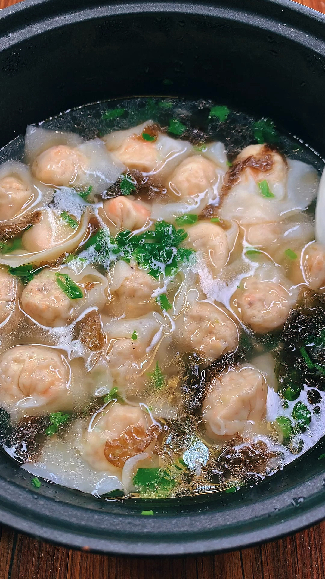 #家乡特色美食#馄饨馅怎样调才能鲜嫩多汁呢,让我来教会你