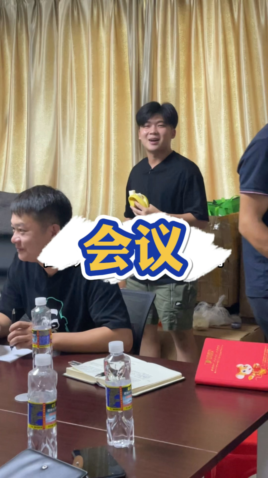 #嗲嗲的椰子鸡#做餐饮蕞怕的就是遇到问题不解决,只有不断复盘,不断学习,不断创新,才能走的
