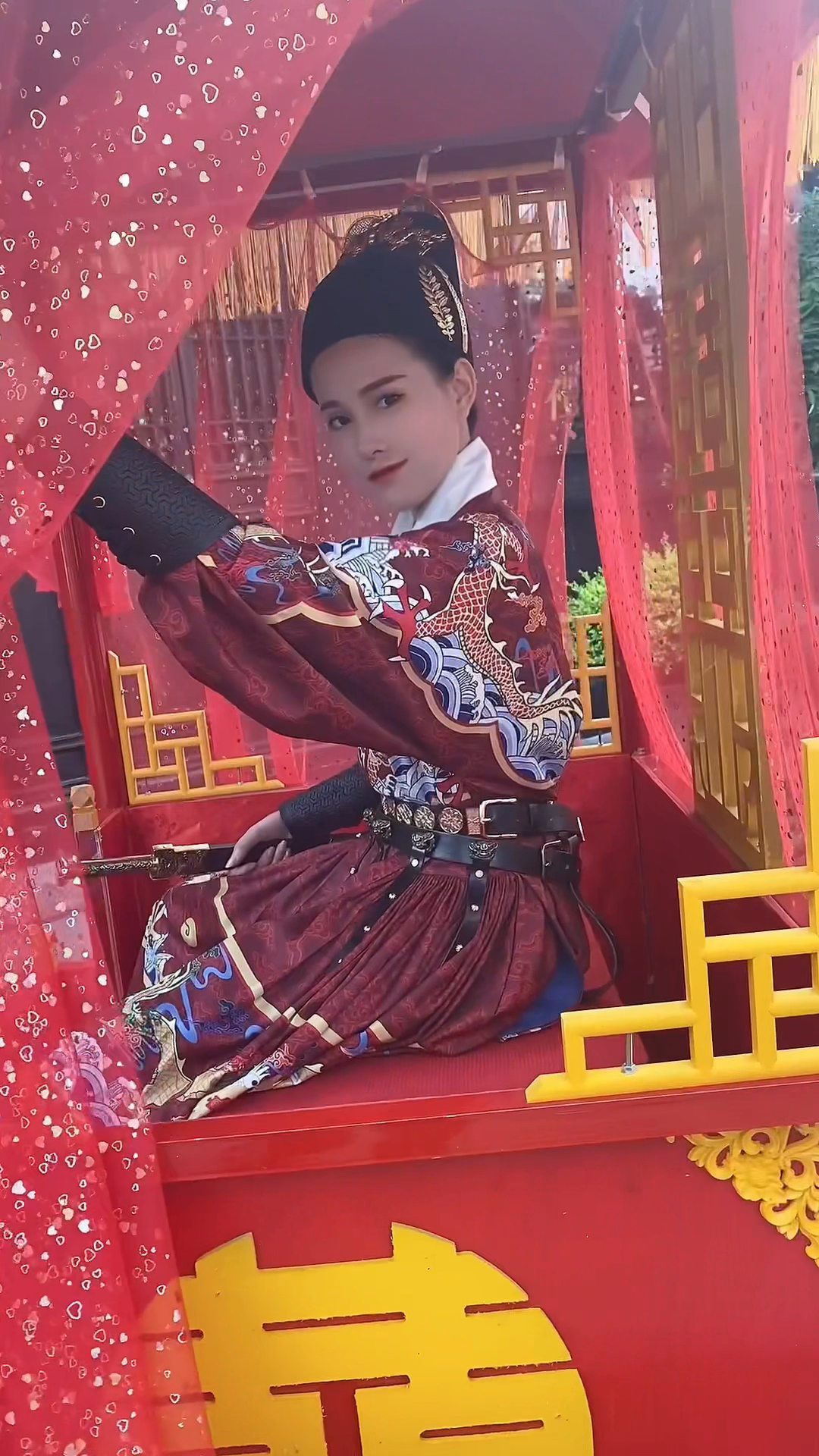 飞鱼服女生穿也很好看