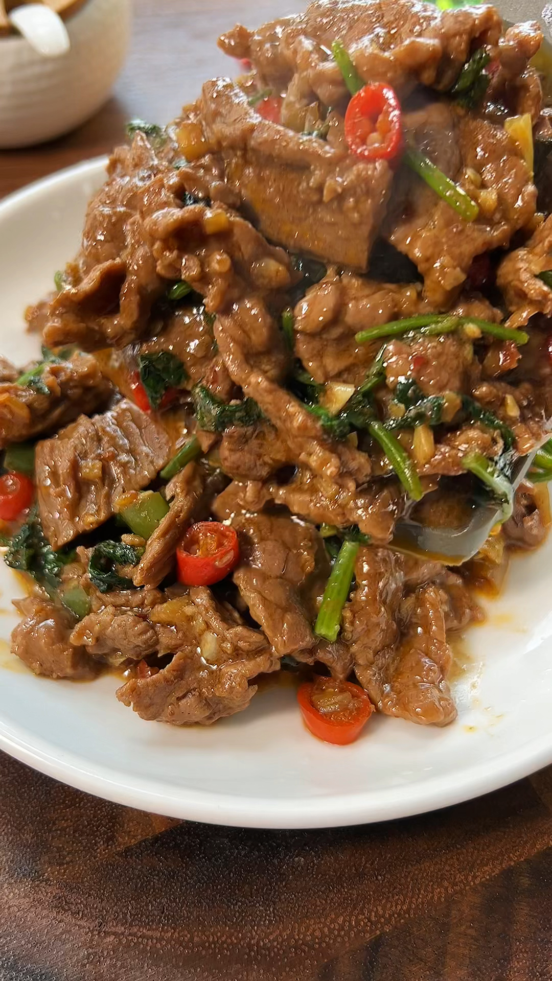 爆炒牛肉怎么做才好吃呢?试试这样做