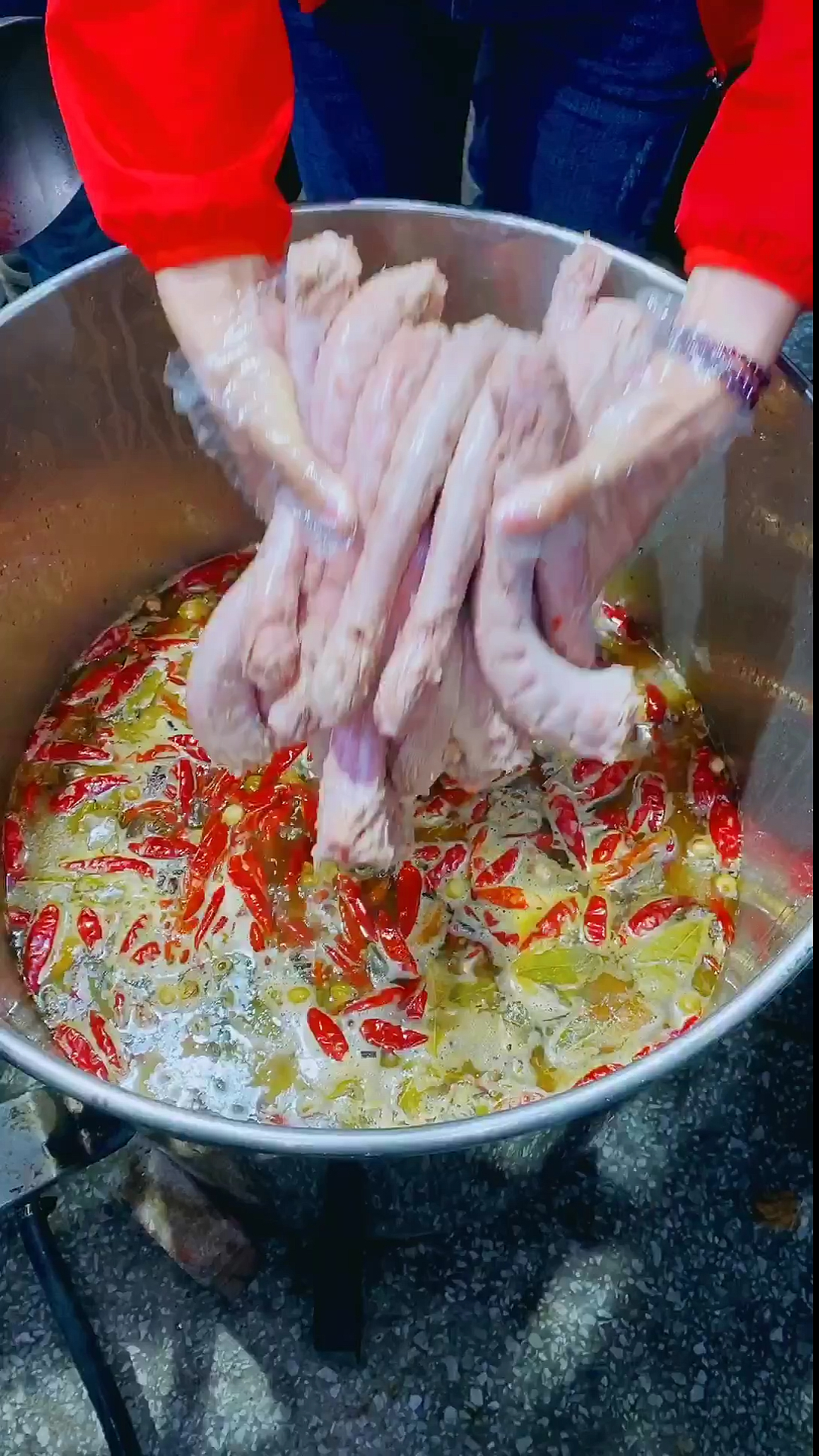 所有成功的背后,都是苦苦堆积的坚持,所有人前的风光,都是傻傻的不放弃,加油!