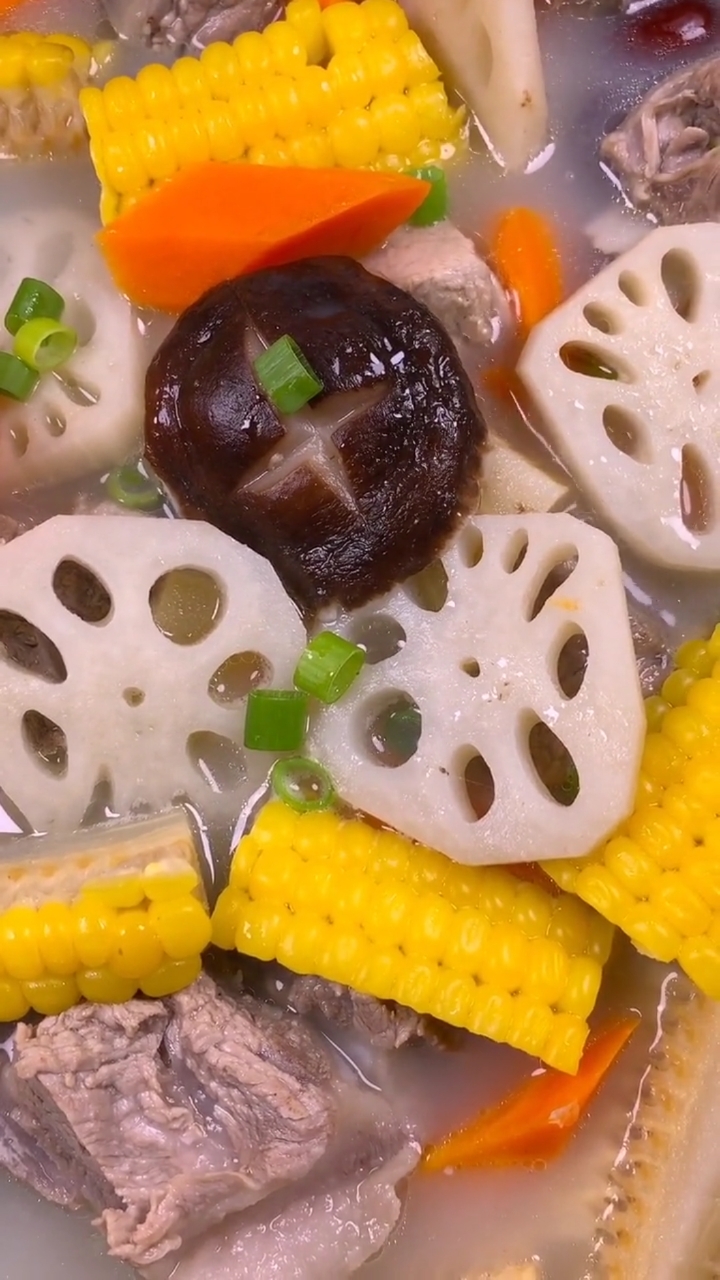 #人间美味是火锅#排骨汤你做对了吗《时蔬排骨汤》制作第二步