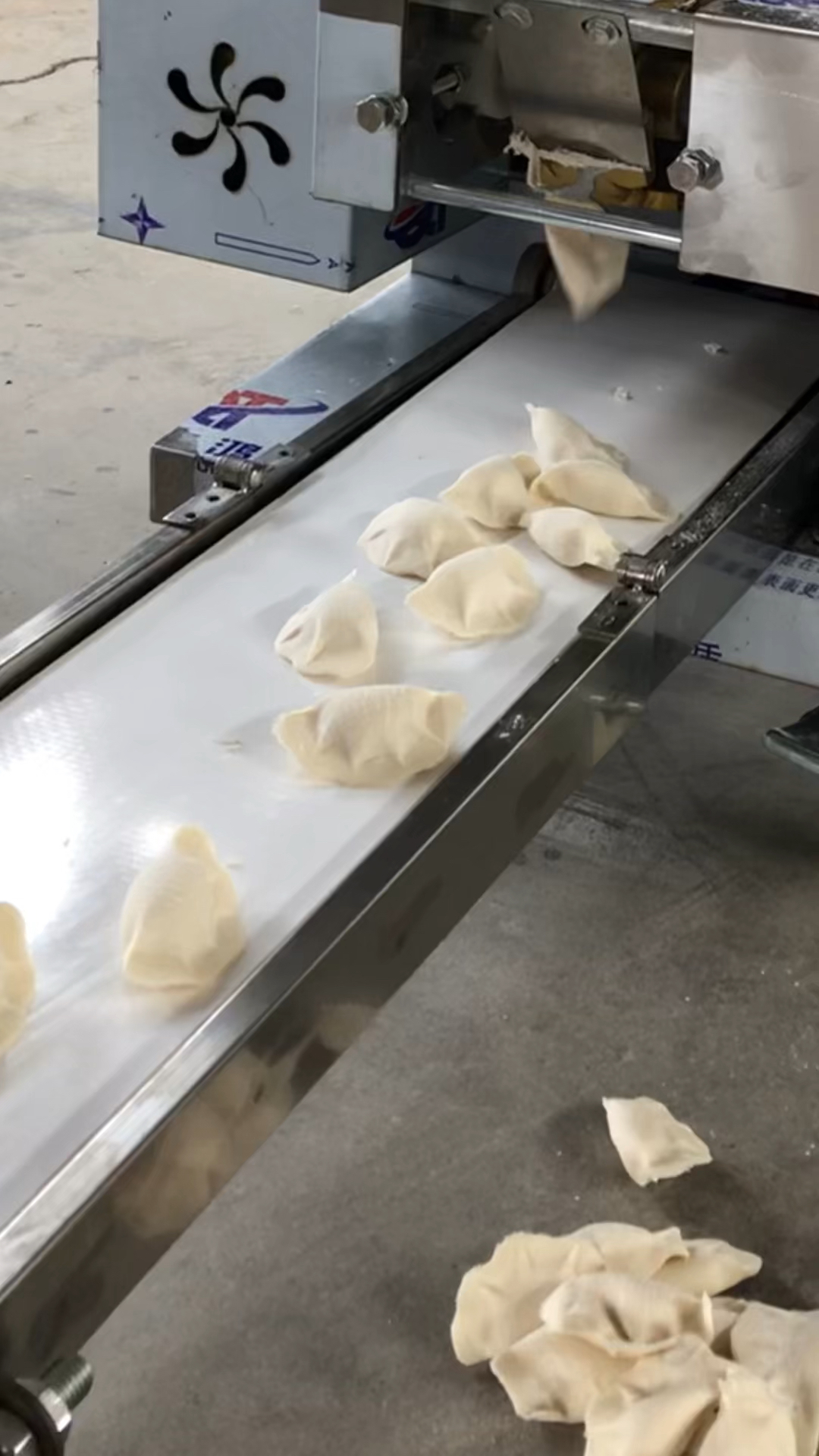 #饺子机#饺子机操作视频操作简单成型包合结实