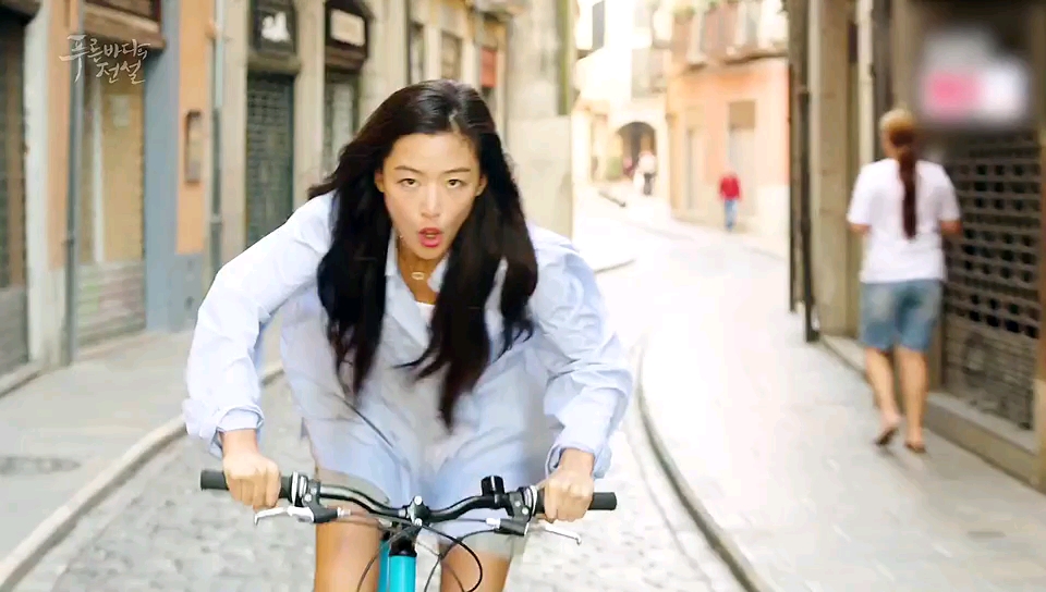 #韩剧#4.这美人鱼太逗了,会武功,一夜学完知识,用桶喝水,还会美人就帅哥