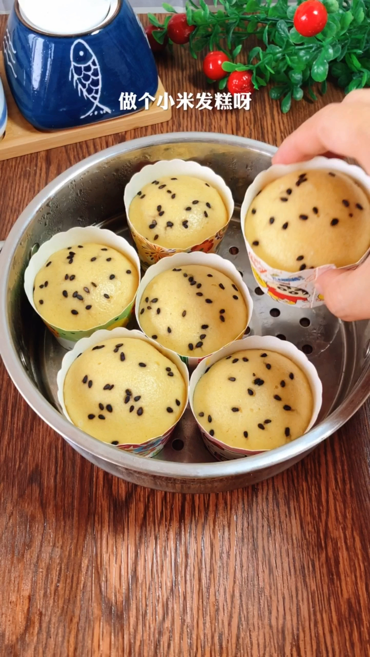 #小米发糕#小米别总煮粥啦！做个小米发糕试试呀